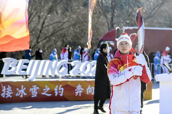 Athletes start arriving in China, Beijing Winter Olympics: Pierre Dockrey