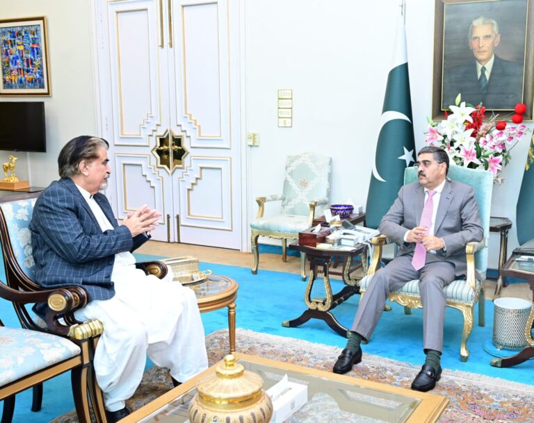 PM, heritage minister discuss promotion of art & culture