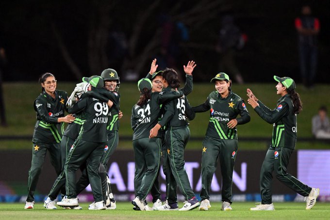 Pakistan women create history, beat New Zealand in Super Over