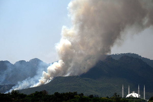 margalla-hills-fire