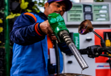 Petrol price raised to Rs316.15 per litre, diesel jumps to Rs354.35 in Pakistan
